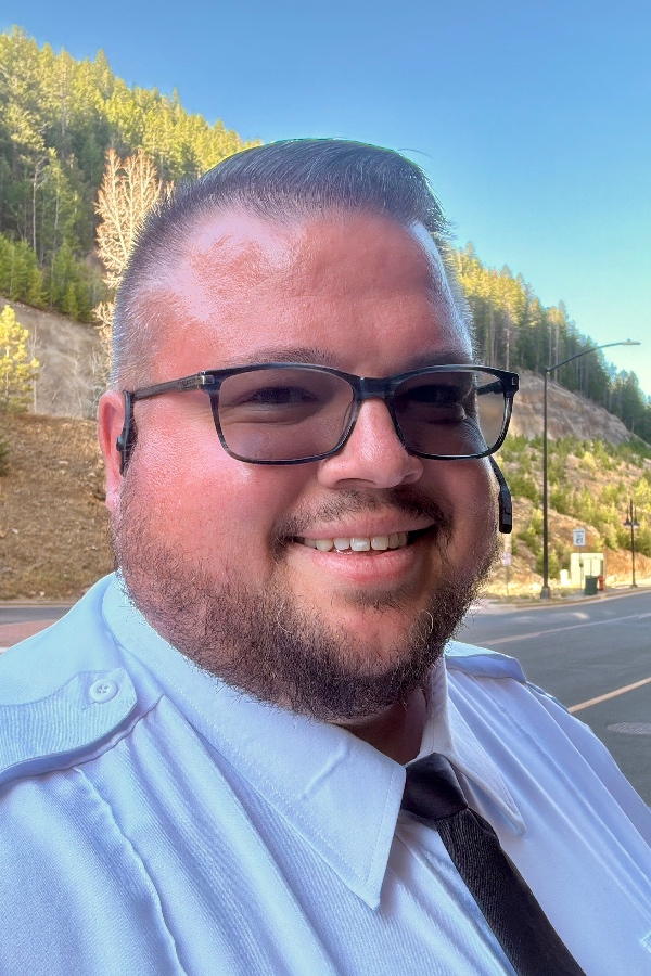 Cruise Brothers Travel Agent Jordan Morgan